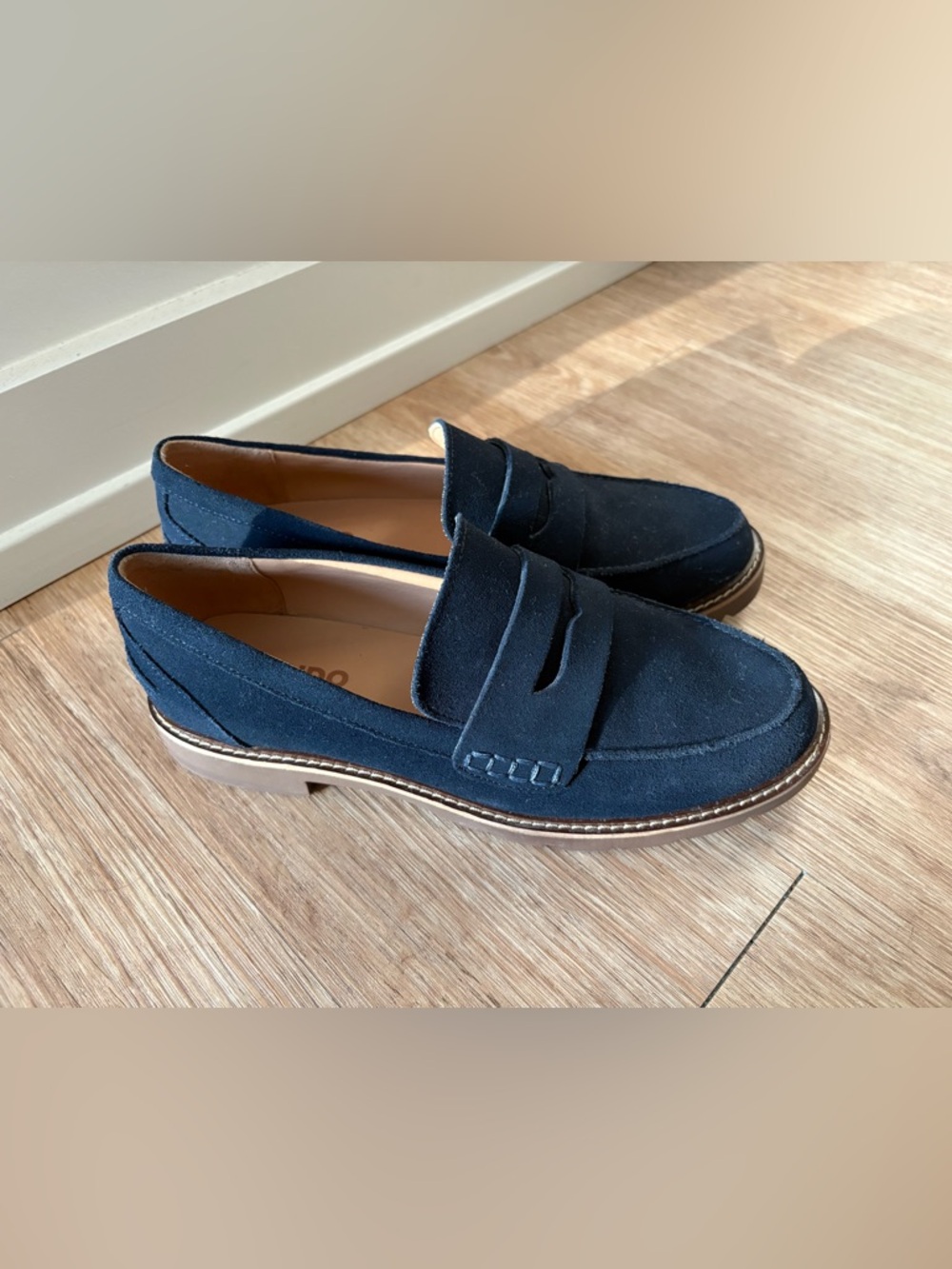 Blondo Waterproof Navy Suede Penny Loafers - Academia Preppy Classic Minimal 8